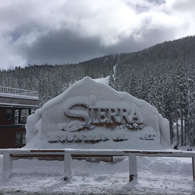 @darrenngoetz captured the Sierra sign in all her snowy glory! 3/6/16
