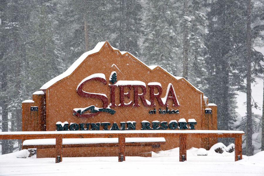 The Sierra sign in all her snow glory 11.01.16